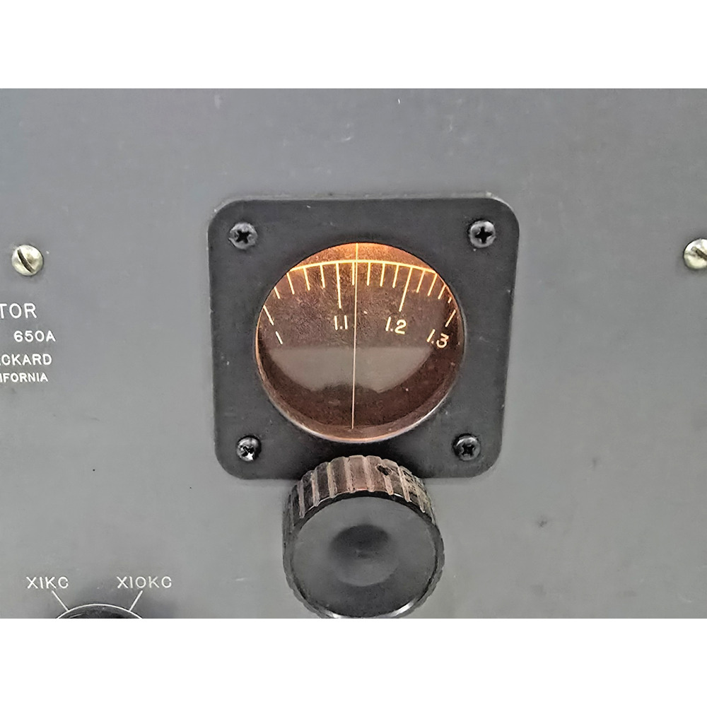 Vintage Hewlett Packard Western Electric Test Oscillator Model 650A - Picture 2 of 13